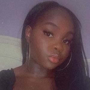 Meet your Posher, Souzy